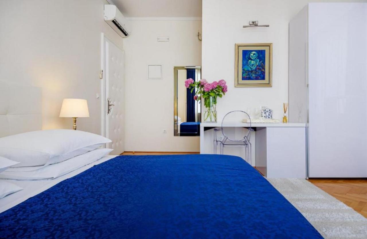 Palace Schoen Milesi - Esense Of Prestige - Private Pool - Free Parking - Old Money Style Luxury Rooms - Walking Distance To The Old Town, The Beach And All Amenities - Buralux Properties Split Exterior foto