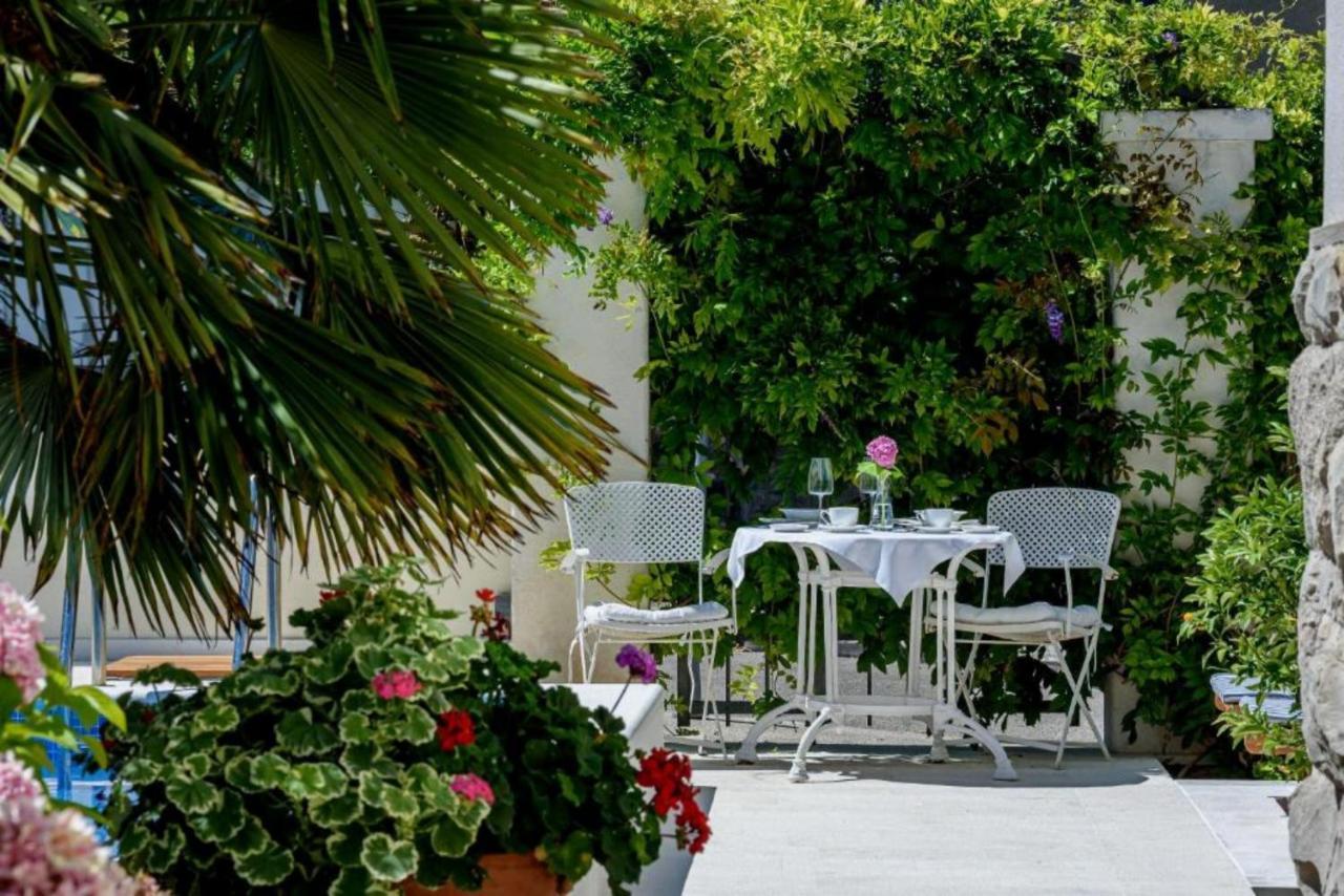 Palace Schoen Milesi - Esense Of Prestige - Private Pool - Free Parking - Old Money Style Luxury Rooms - Walking Distance To The Old Town, The Beach And All Amenities - Buralux Properties Split Exterior foto