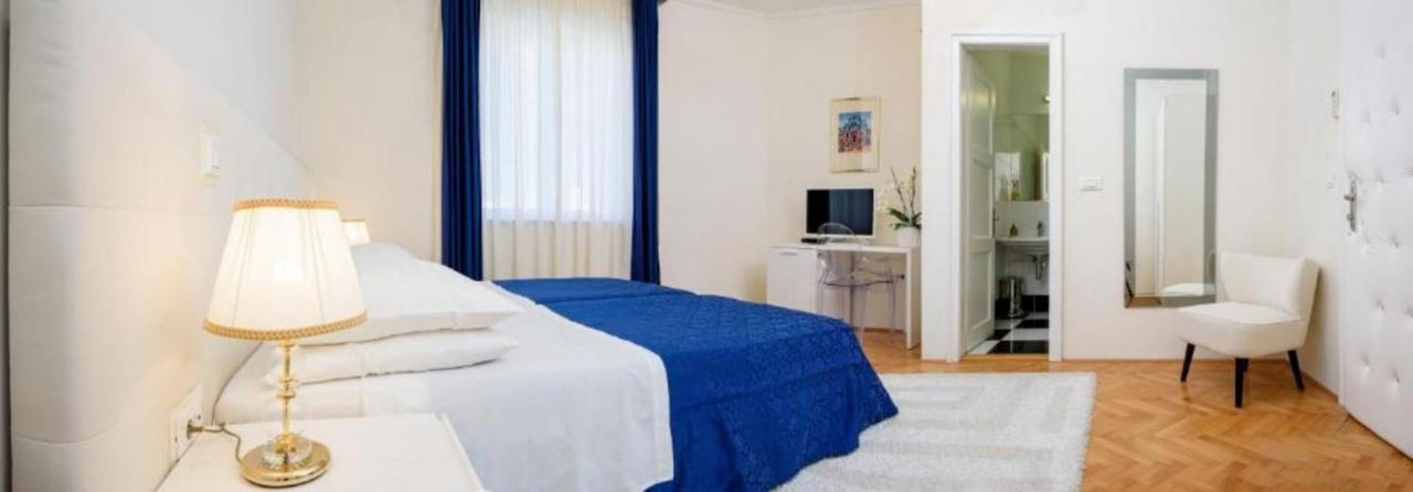 Palace Schoen Milesi - Esense Of Prestige - Private Pool - Free Parking - Old Money Style Luxury Rooms - Walking Distance To The Old Town, The Beach And All Amenities - Buralux Properties Split Exterior foto